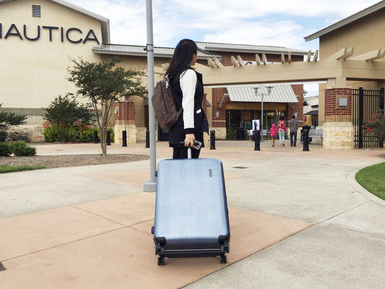 4東晟密封件產品的東晟麗品牌拉桿箱：我與我的小伙伴準備出發咯！