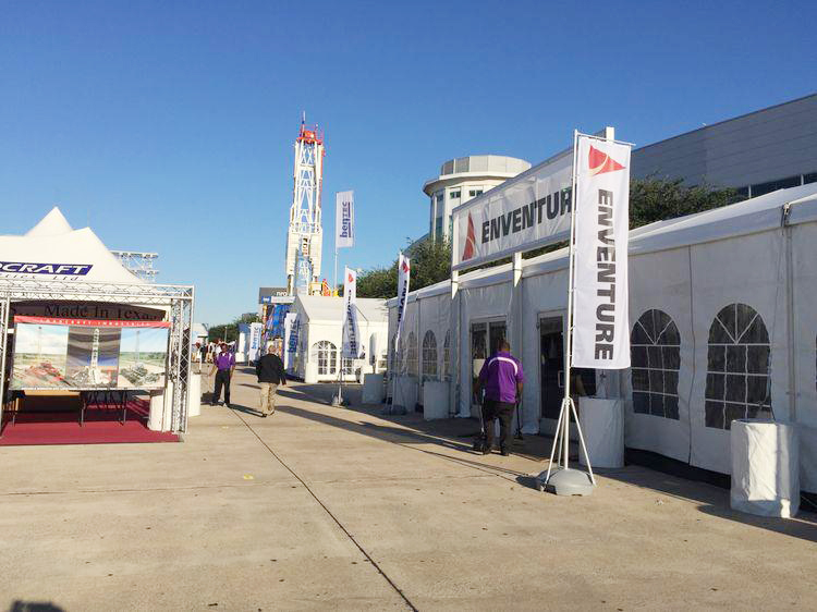休斯敦展會的雨后風景