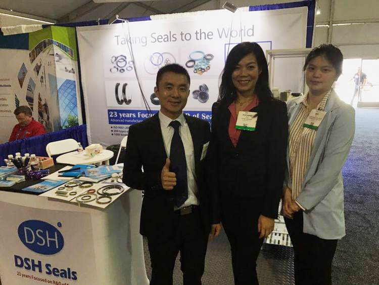 香港中信集團休斯敦（Houston）公司的美女陳總的合照