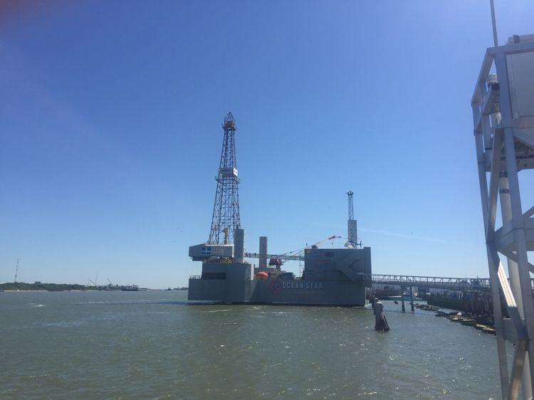 它可是很多年以前的廢棄平臺再利用，又重新煥發了創造價值的青春活力！