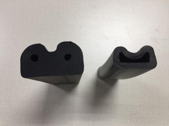 大型隧道盾構機的盾尾角尖密封及充氣圈橫截面的形狀圖