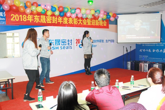 外貿部同事配音+合唱《簡聲》